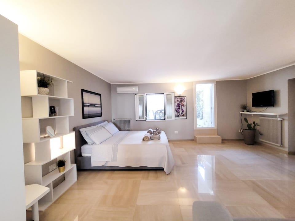 2 bedrooms Penthouse in the city center Apartment in Bari