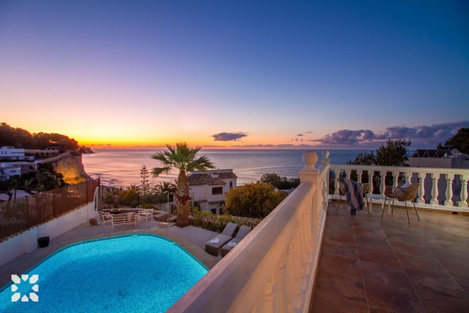 Nearby landmark, Day, Natural landscape, Mountain view, Pool view, Sea view, Swimming pool, Sunrise, Sunset
