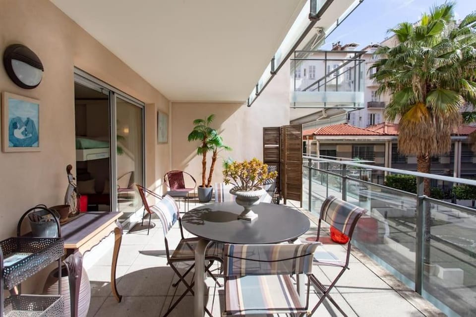 L18 Staywiz us - Central Parking terrace AC 10mins walk to beaches Apartment in Nice