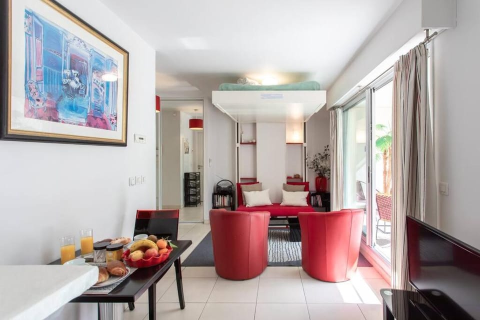 L18 Staywiz us - Central Parking terrace AC 10mins walk to beaches Apartment in Nice