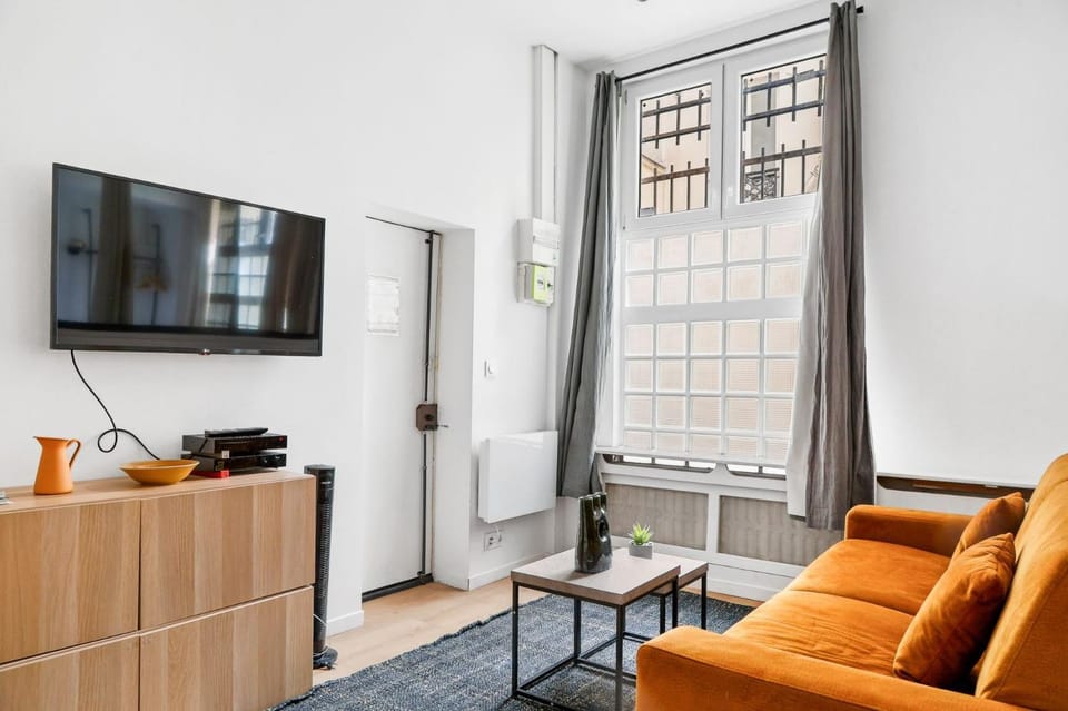 TheBlueStay 352 - Lovely apartment - Le Marais Apartment in Paris