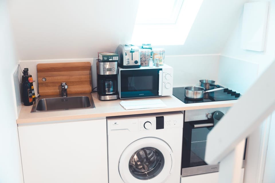 Cube du Serpent Royal - Charmante Mezzanine Apartment in Saint-Cyr-sur-Loire