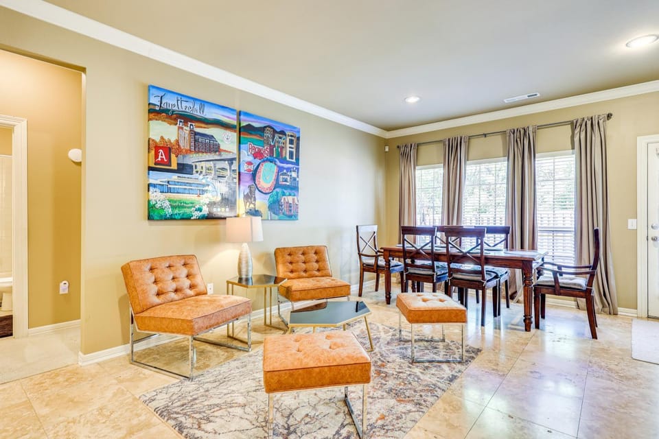 Spacious Family Home 3 Mi to Downtown Fayetteville House in Fayetteville
