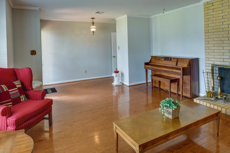 Spacious Downtown Montgomery Home w/ Yard, Patio! House in Montgomery