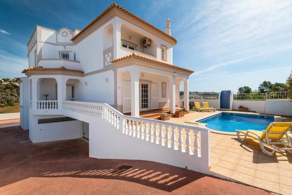 Villa Chris by Gabi Miguel Villa in Guia