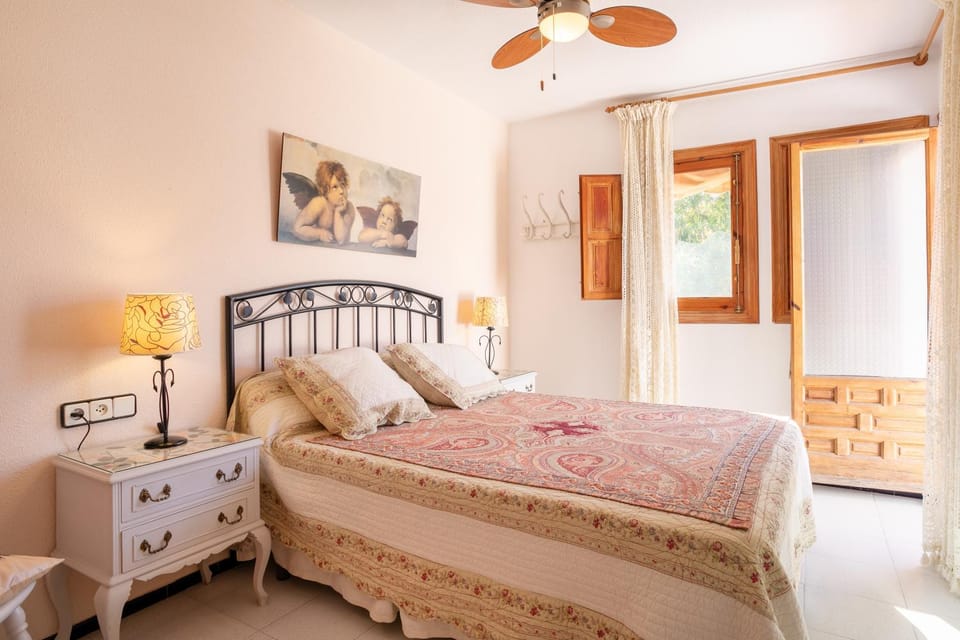 Living room, Bedroom