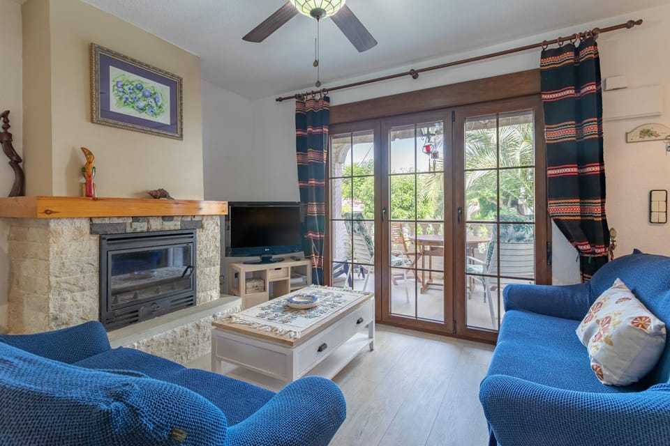 Property building, Living room