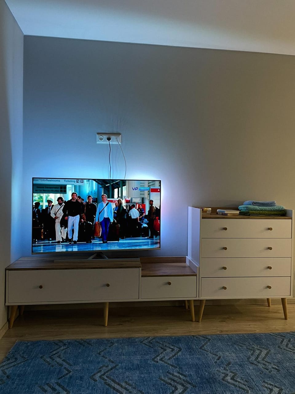 Communal lounge/ TV room, TV and multimedia