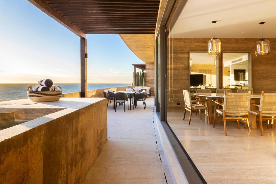 Hot Tub, View (from property/room), Balcony/Terrace, Seating area
