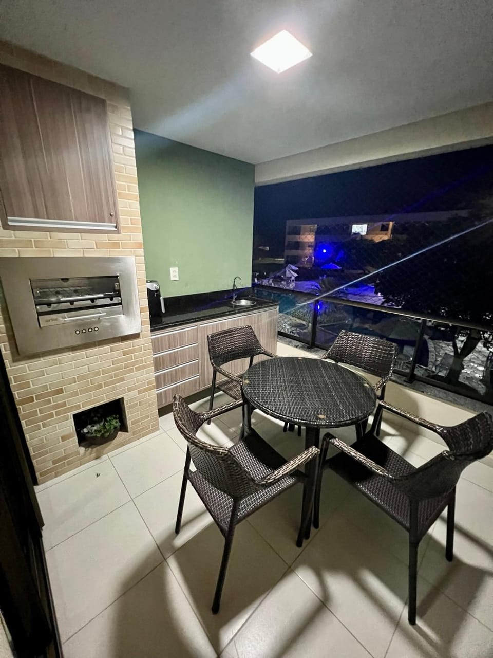 BBQ facilities, Seating area, Dining area