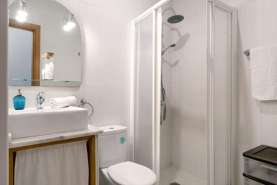 Bathroom, Living room