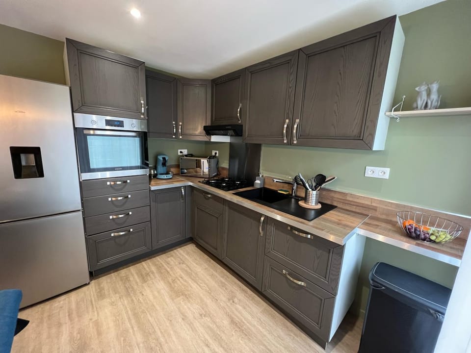 Coffee/tea facilities, minibar, pet friendly, stove, toaster, kitchen