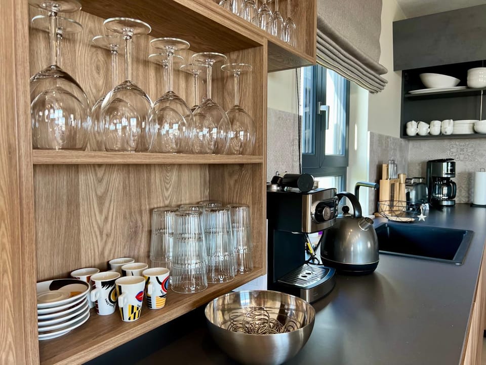 Coffee/tea facilities, kitchen
