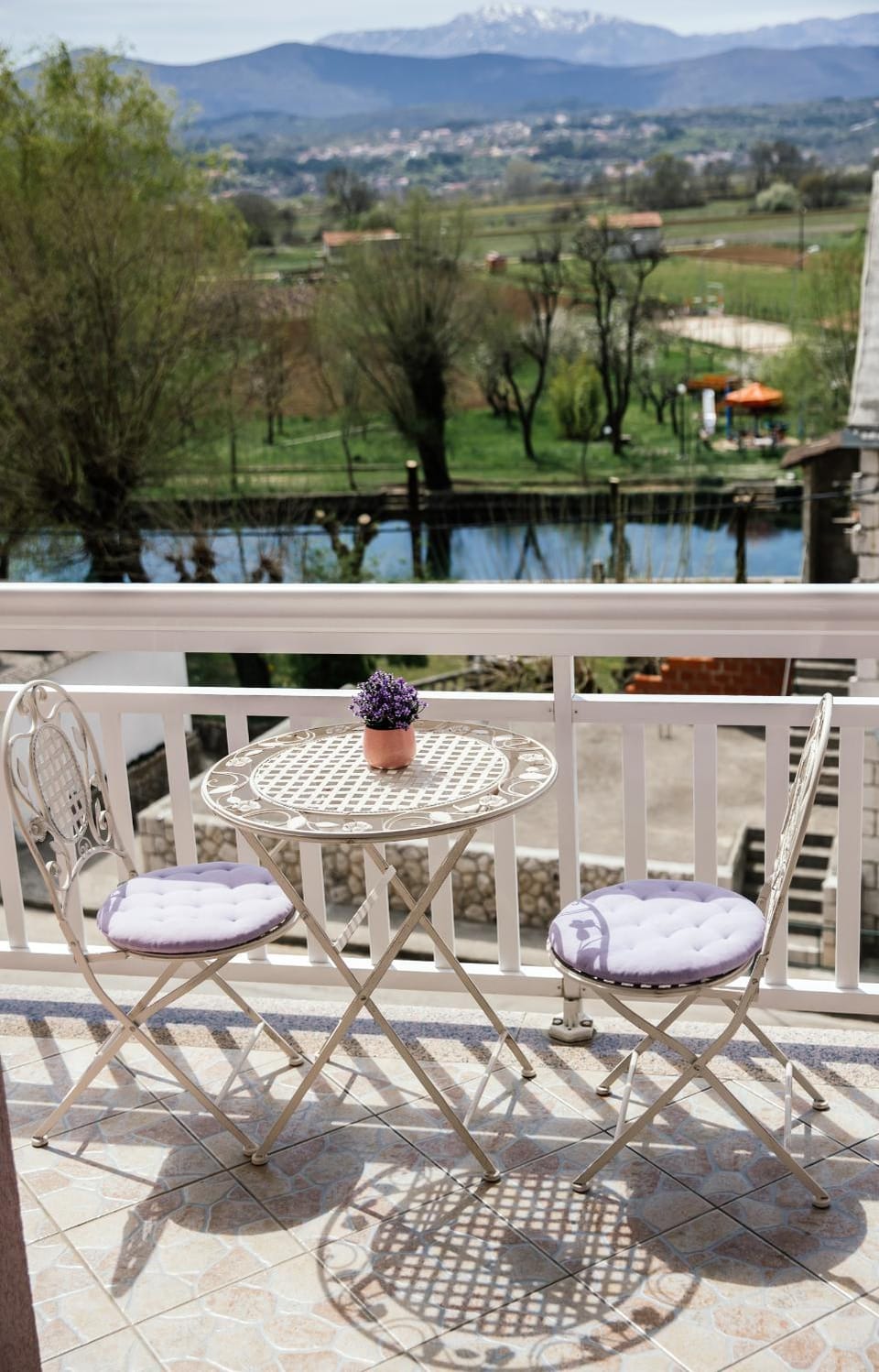 Luxury Apartment Leonarda on the river Vrljika Apartment in Split-Dalmatia County