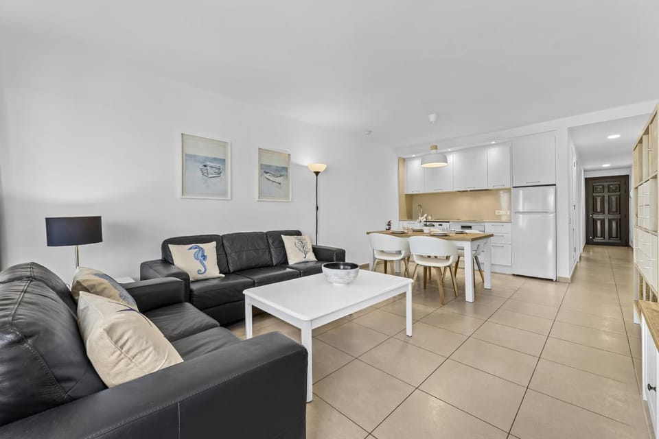 Casahost Bastian Boutique II Seaview Apartment in Costa Teguise