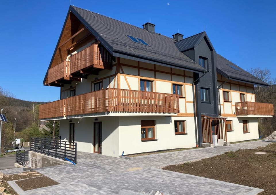 nowy apartament Płomykówka w Willi Sowiej Apartment in Lower Silesian Voivodeship