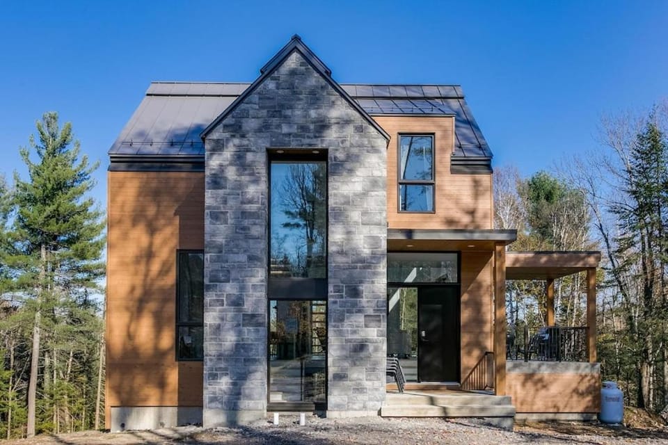 Allen Falls, chalet avec spa House in Saint-Sauveur