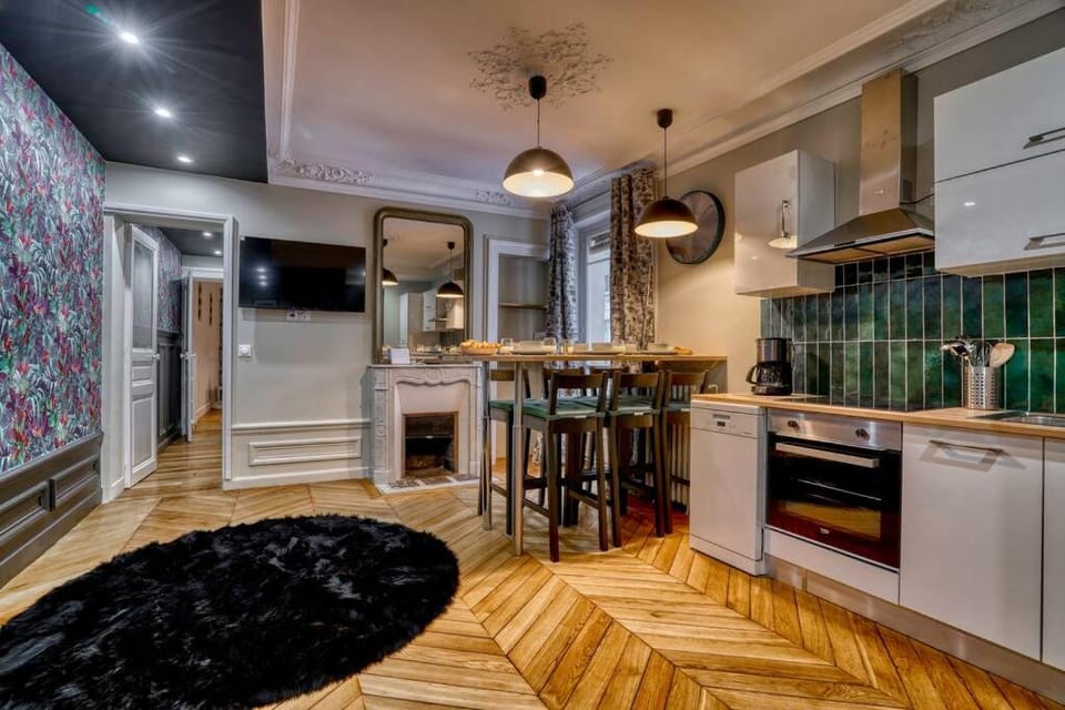 [65m2]Luxury 2 bdr - Eiffel Tower Apartment in Paris