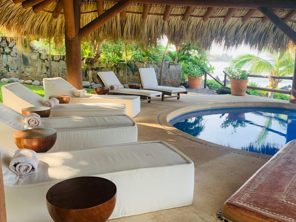 Casa Manzanillo - Point Room - Ocean Front Room at Exceptional Beach Front Location Bed and Breakfast in State of Guerrero