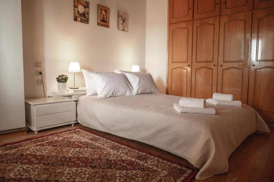 Bed, Bedroom, wardrobe