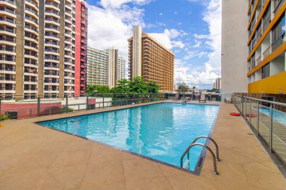 Swimming pool, Swimming pool