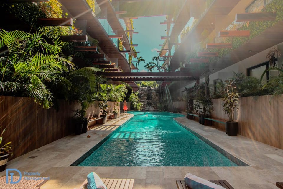 Day, Pool view, Swimming pool, sunbed