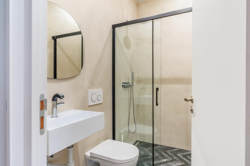Luxury Living à Montorgueil Apartment in Paris