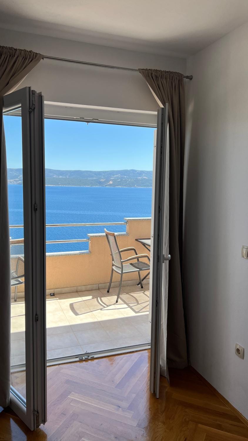 Bedroom, Sea view