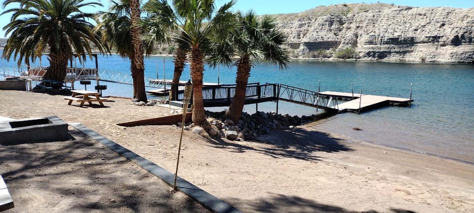 River view Lazy Casa Apartment hotel in Bullhead City