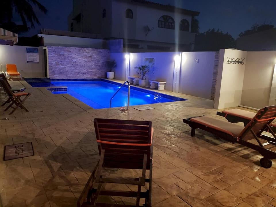 Villa de Leon suitable for 14 persons. 5 bedrooms 5 bathrooms Villa in Noord
