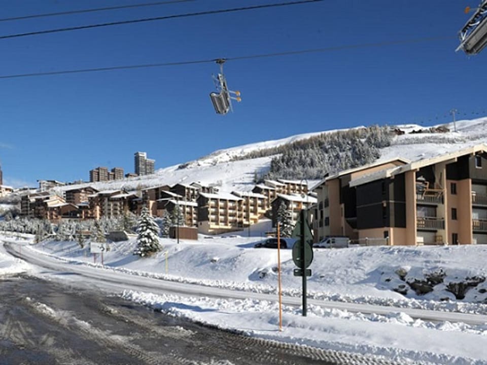 Studio classique avec coin montagne, balcon et animaux admis Apartment in Les Allues