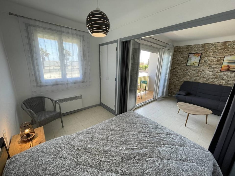 Studio 4 pers. en bord de mer avec balcon, parking et animaux admis à Saint-Cyprien. - FR-1-106-94 Apartment in Saint-Cyprien