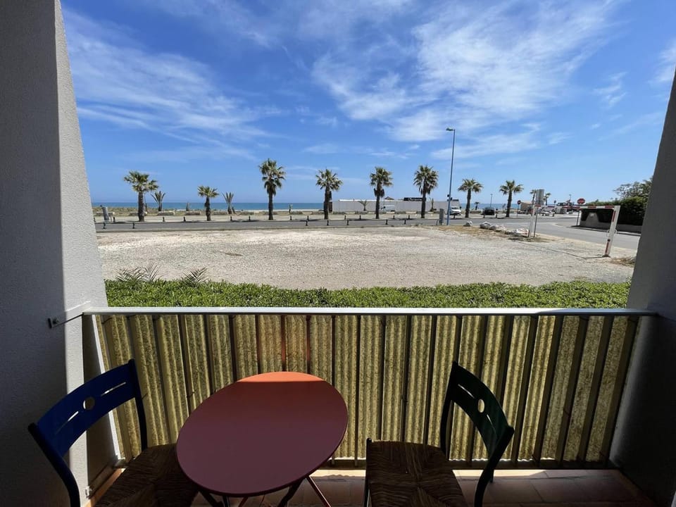 Studio 4 pers. en bord de mer avec balcon, parking et animaux admis à Saint-Cyprien. - FR-1-106-94 Apartment in Saint-Cyprien