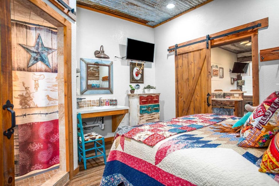 Lonesome Dove Bandera Cabin Cabin in Bandera