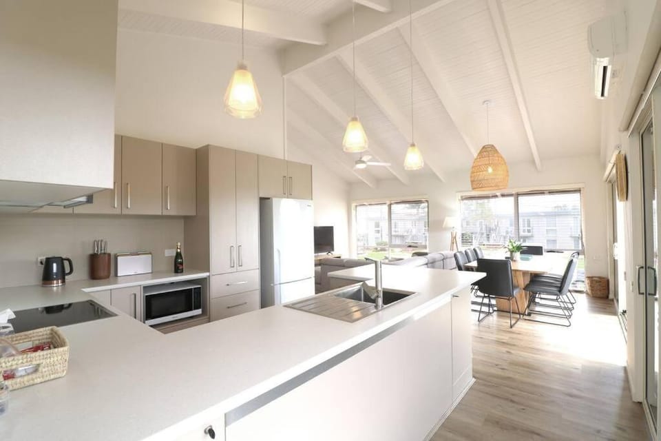 Beach Haven Apartment in Merimbula