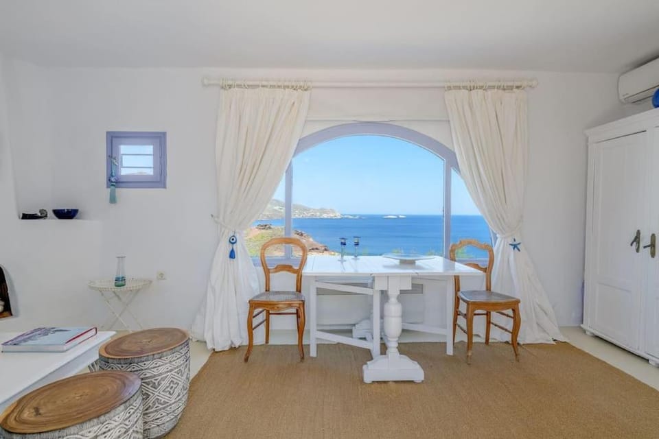 Bedroom, Sea view