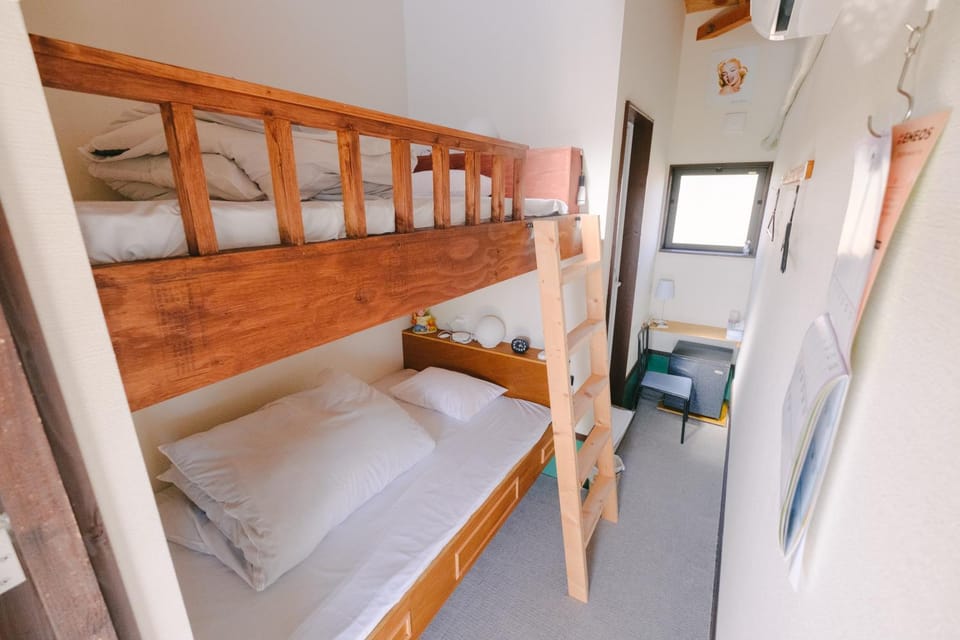 bunk bed