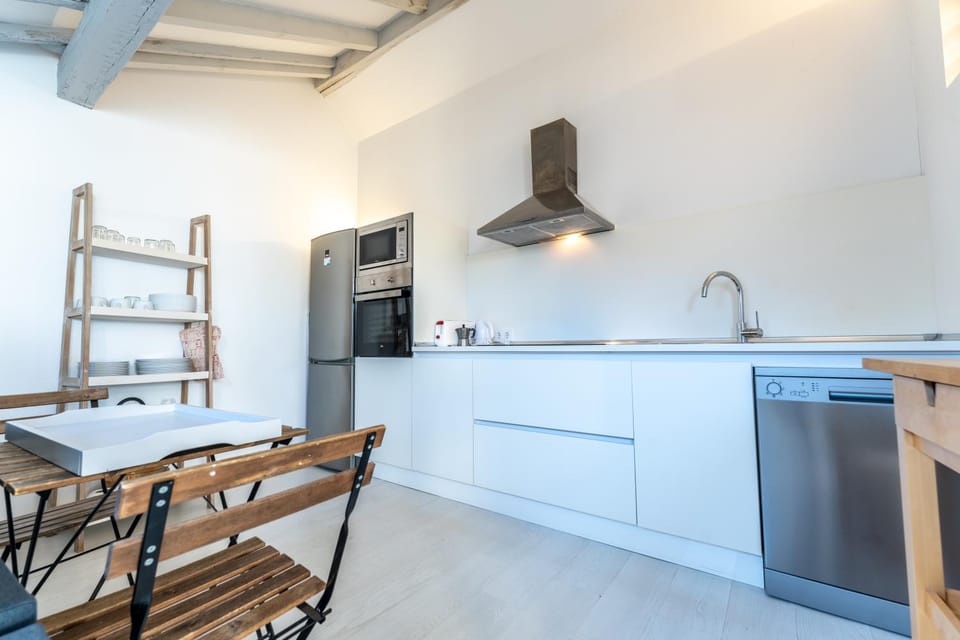 New and bright Puertochico attic Apartment in Santander