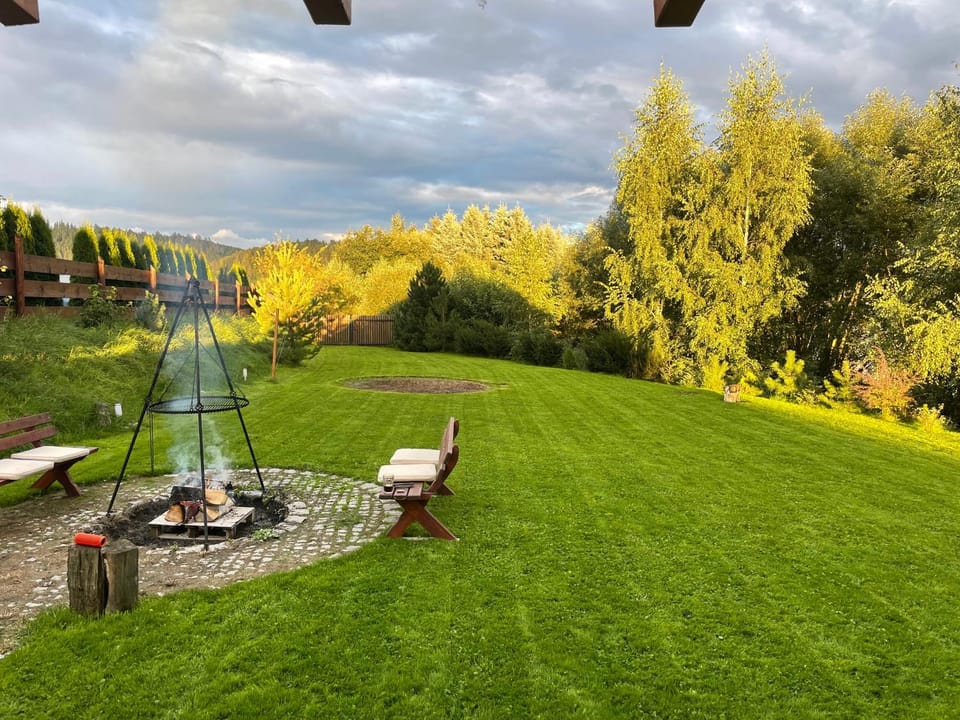 Patio, Spring, Day, Natural landscape, Garden, Other, Other, Other, Seating area, Garden view, towels, towels