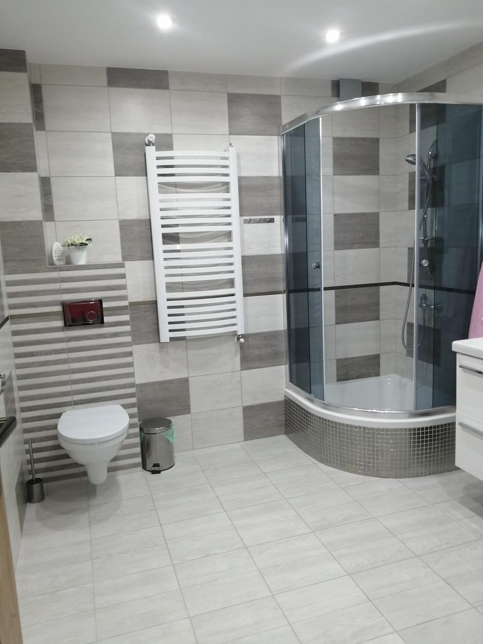 Shower, Toilet, Bathroom