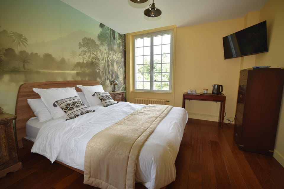 Manoir de Kerguestenen Bed and Breakfast in Finistere