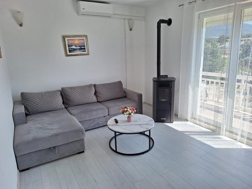 Apartment Tre Strade Apartment in Baška Voda