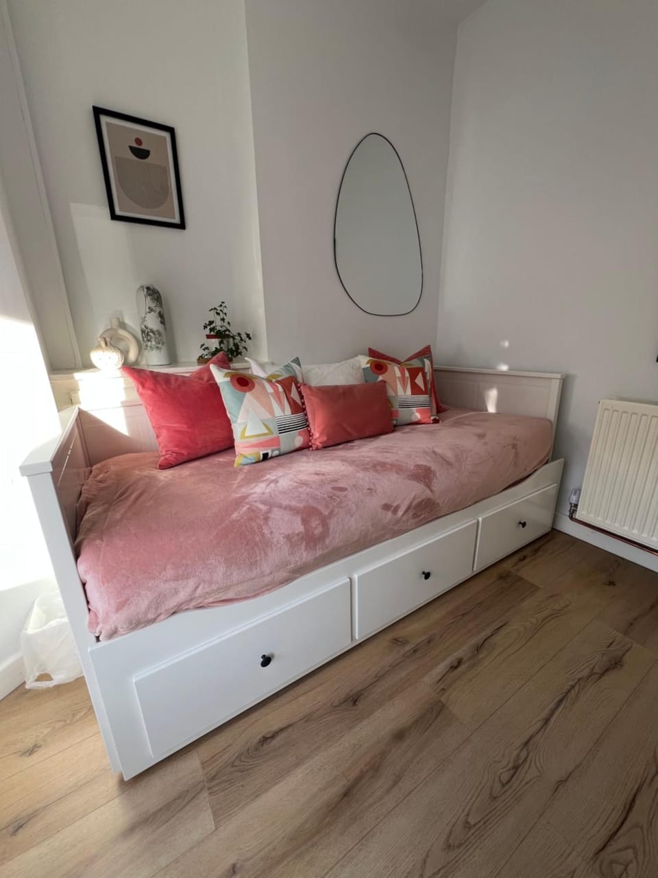 2025 Award Winner Liverpool Peach House - 4 Bedrooms House in Liverpool