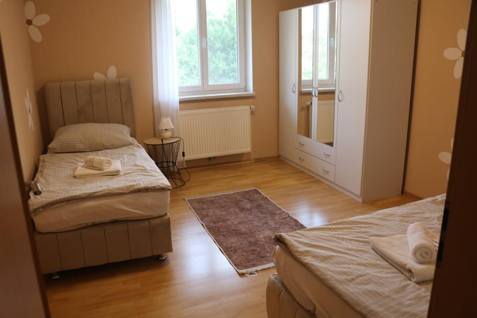 Bedroom, towels, wardrobe