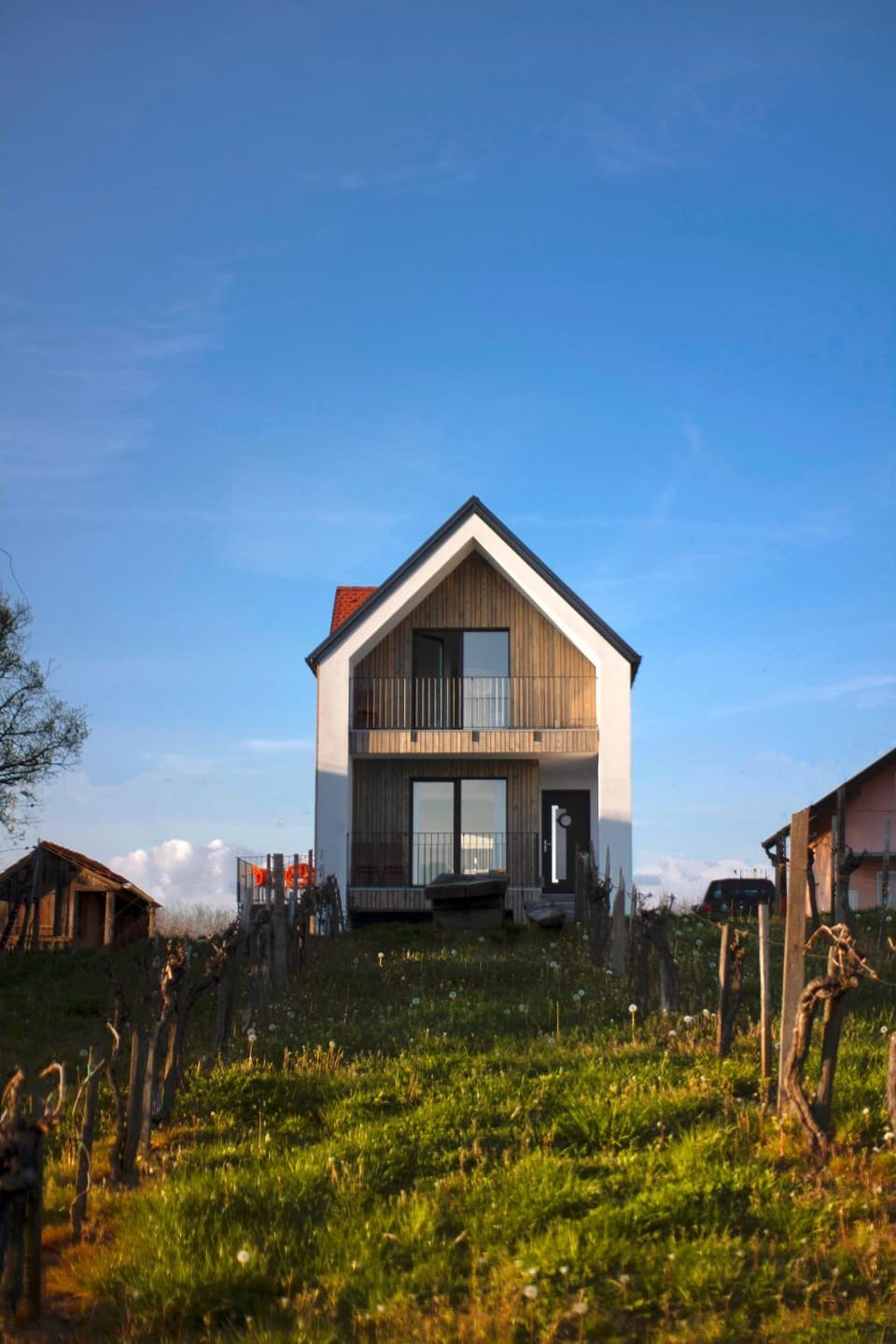 Hiša ob stolpu House in Slovenia