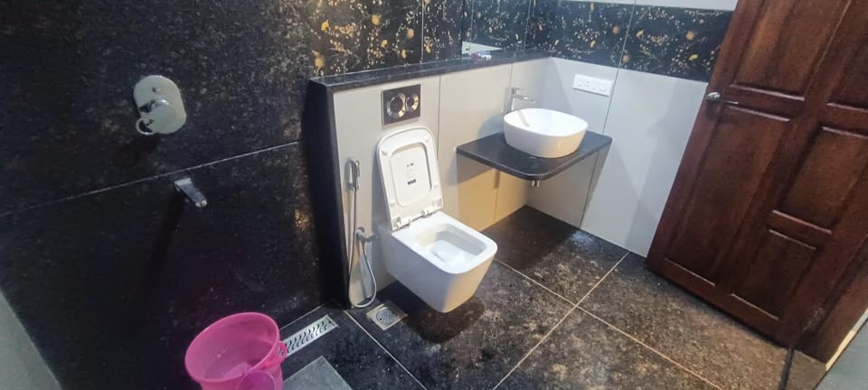 Toilet, Bathroom