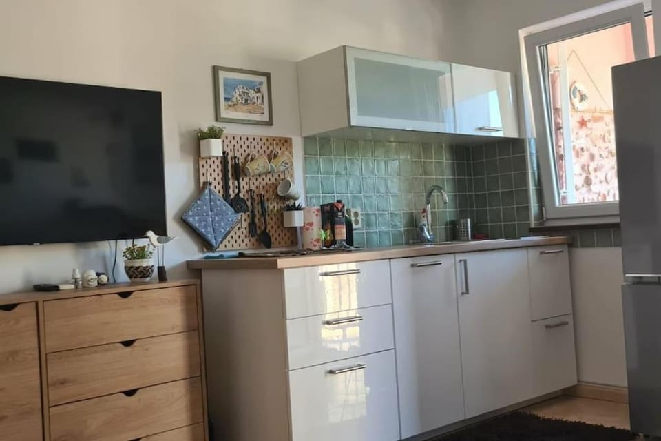Apartament REMCA w/ private yard + PARKING Apartment in Istria County