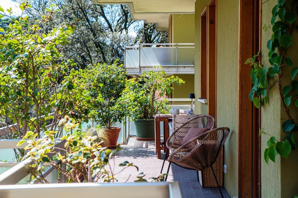 Day, Balcony/Terrace