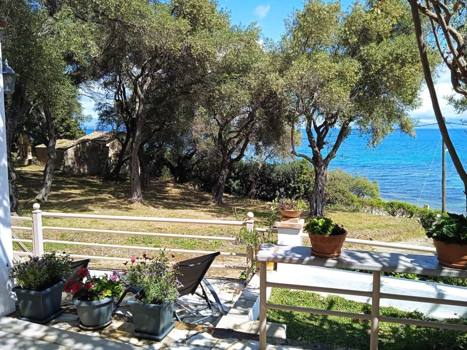 Sailors Luxury Cottage House in Corfu, Greece