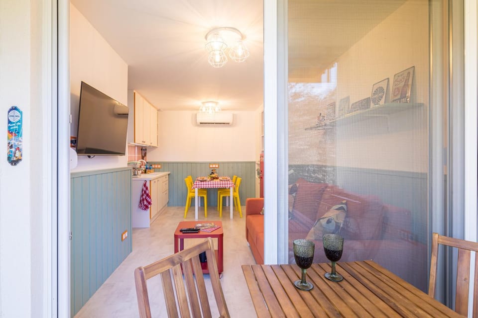 TV and multimedia, Balcony/Terrace, Kitchen or kitchenette, Living room, Seating area, Dining area, Evening entertainment